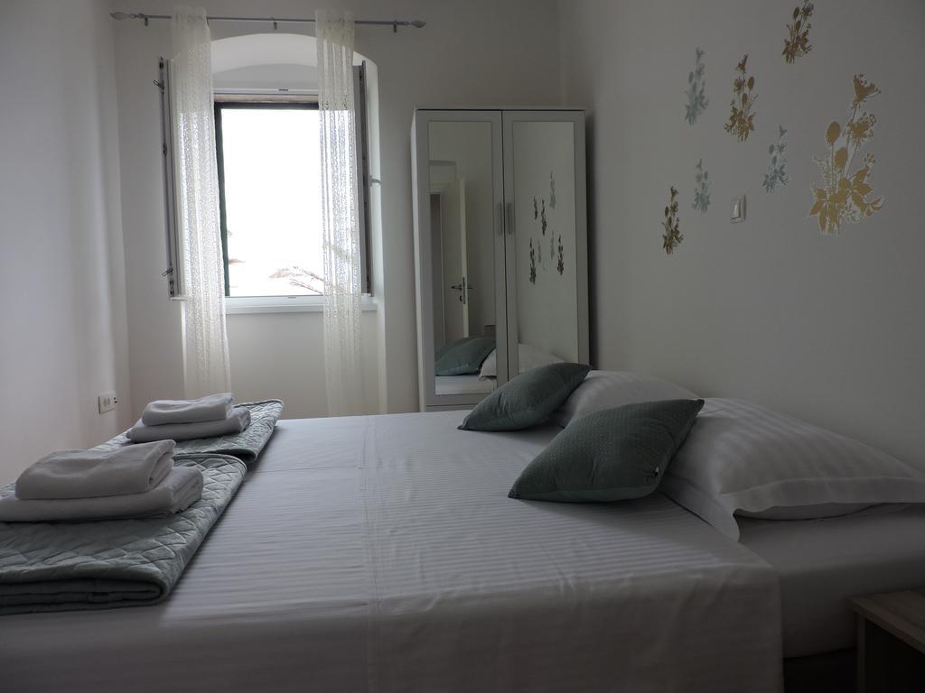 Apartments Nina Riva Kaštela 外观 照片